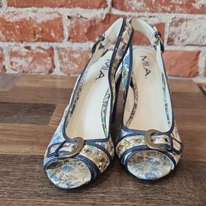 MIA Women's Floral Peep Toe Heels - Blue and Cream